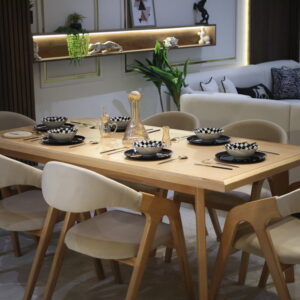 Tables et 6 chaises Queen